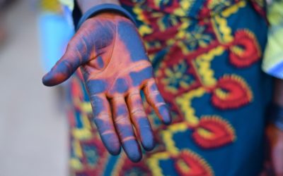 Lo Que un Mundo Imaginario con Emociones Visibles Puede Enseñarnos sobre el Lenguaje, Nombrar Emociones y Practicar EQ